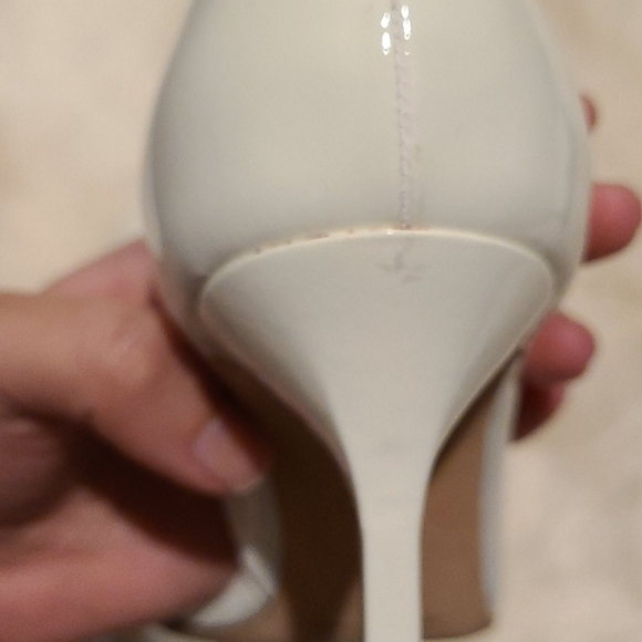 White Manolo Blahnik heels - Picture 7 of 7